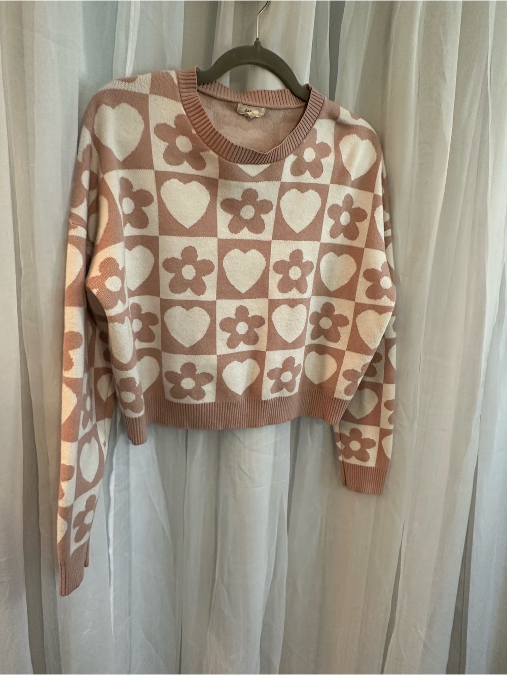 Dreamers by Debut Women’s Pink and White Heart & Flower Pattern Sweater